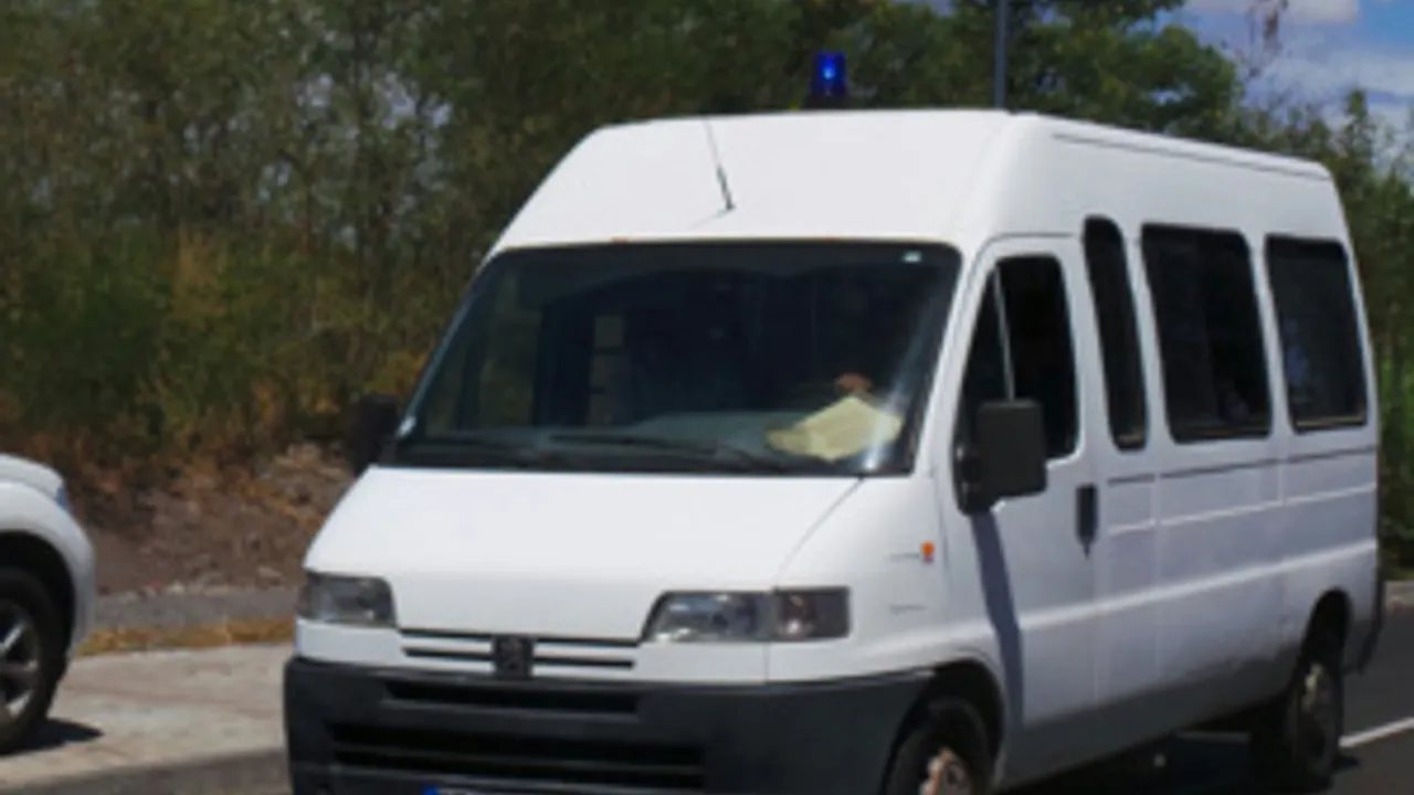 6460402-9743097