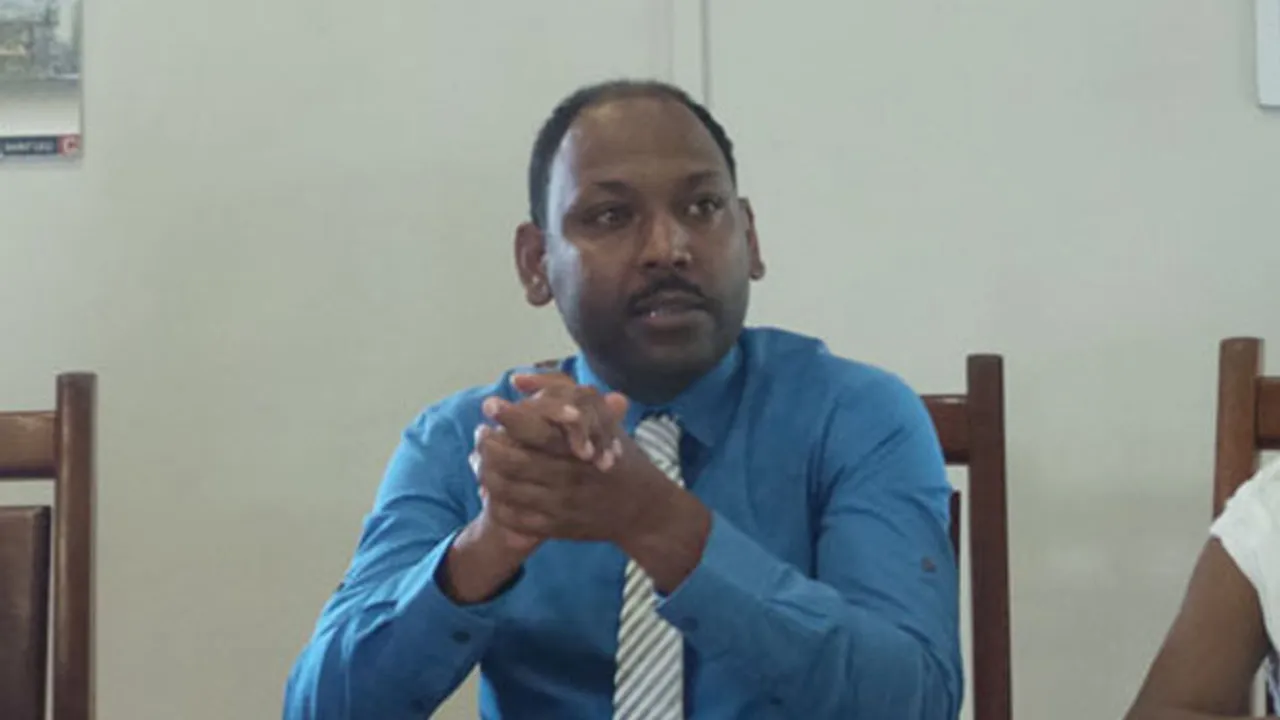 7522222-11603737