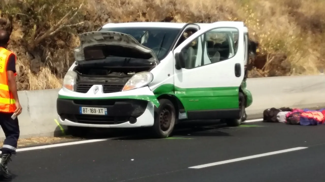 10399967-17034391