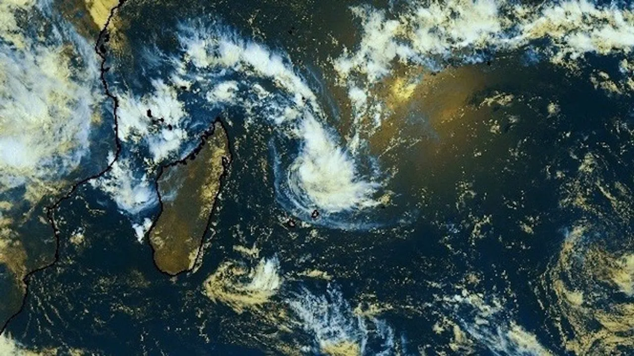 11107747-18432265