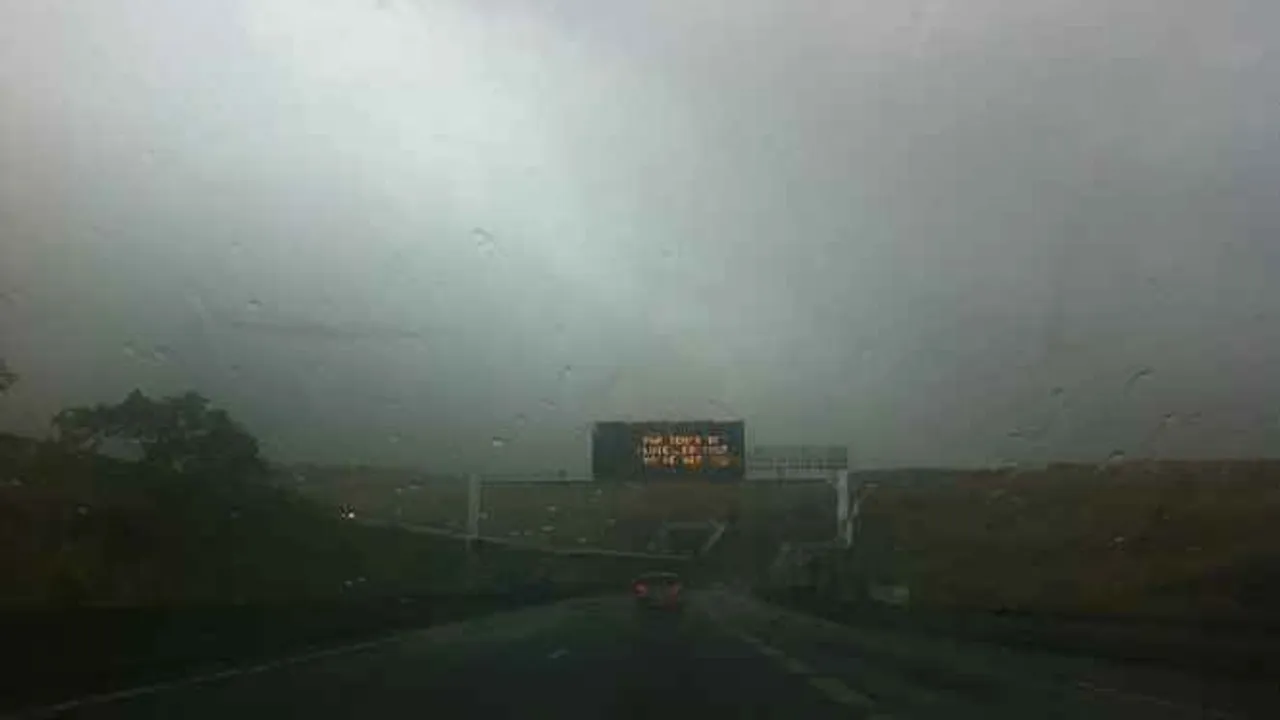 11138844-18491732