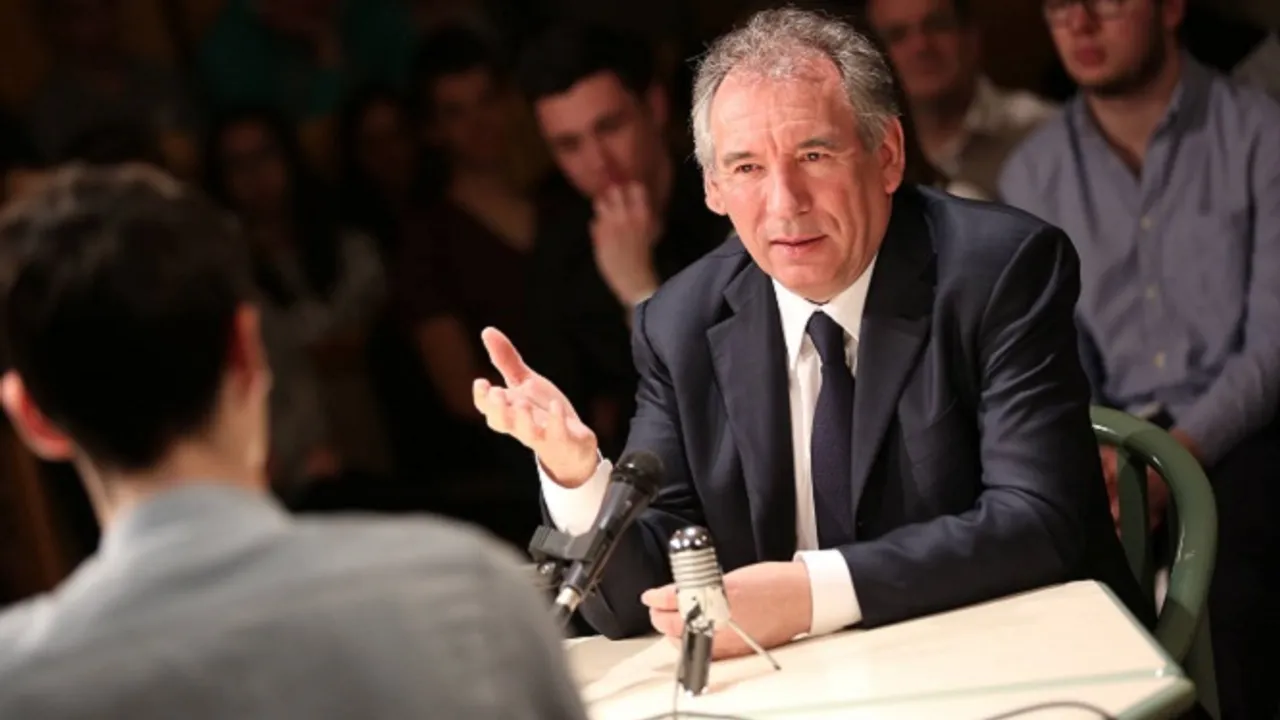 François Bayrou nommé Premier ministre par Emmanuel Macron