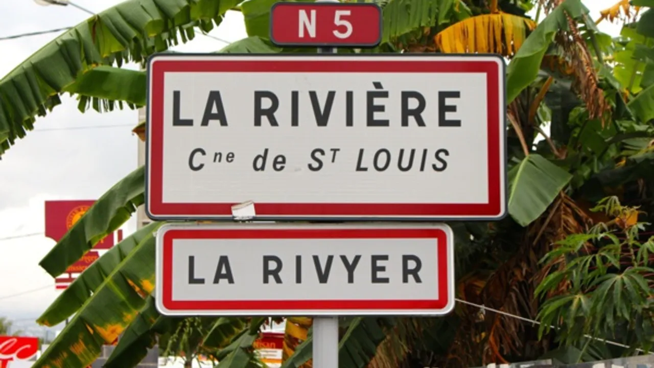 18675383-22759830