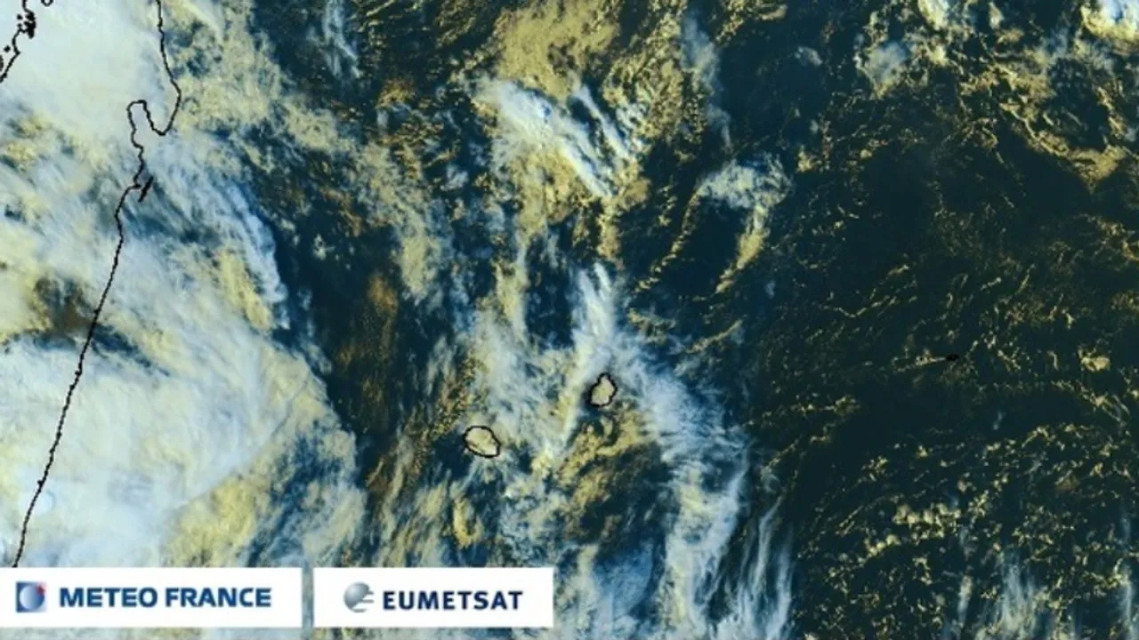 19337915-23262978