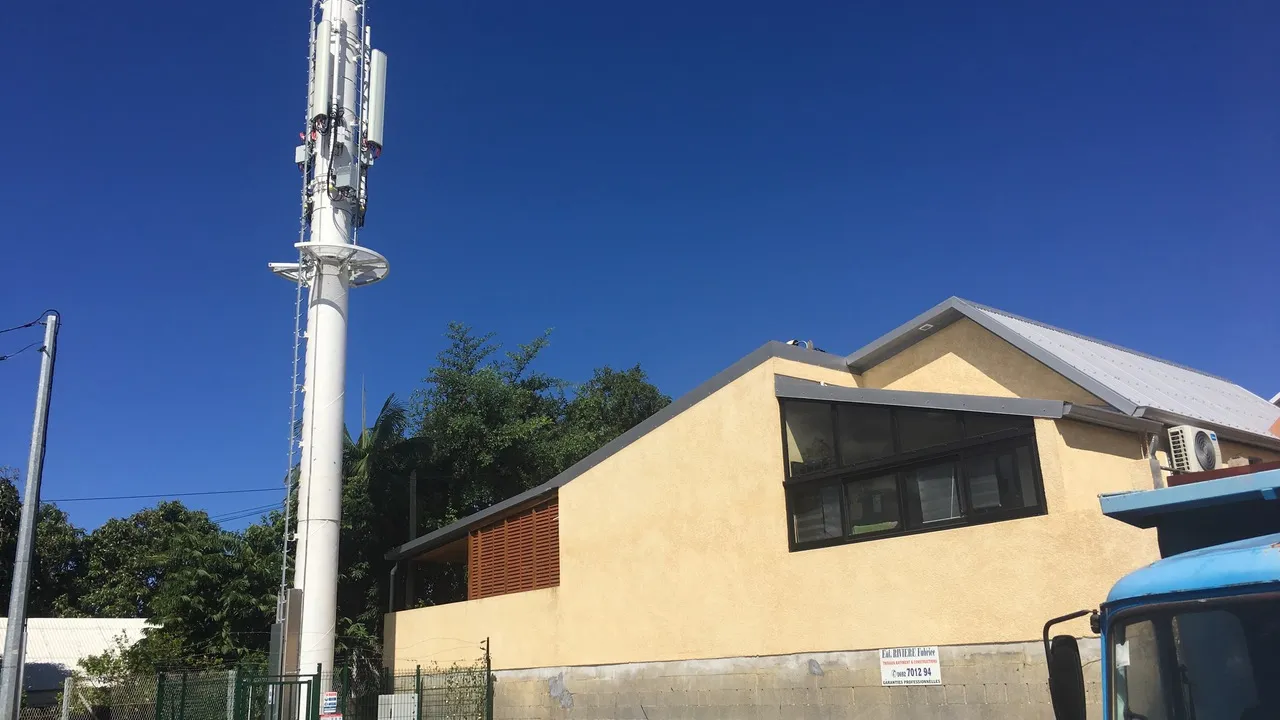 antenne-relais téléphone mobile