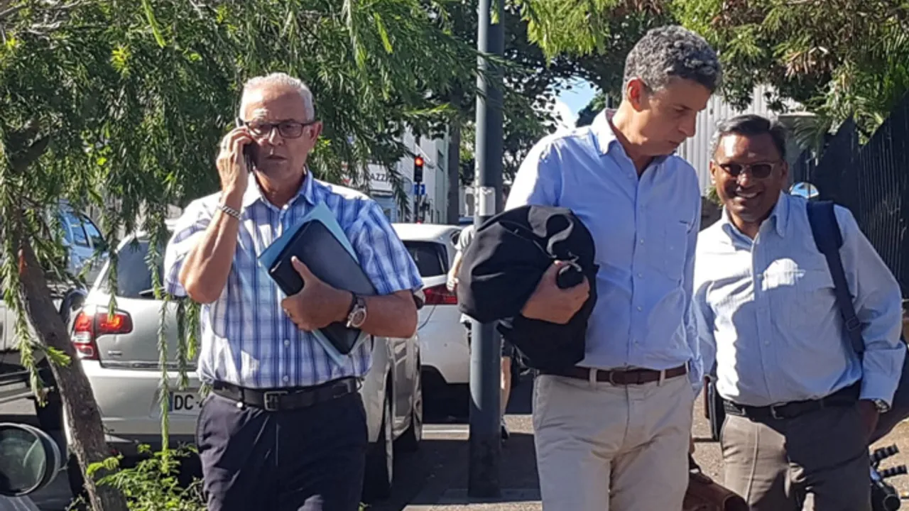 35604515-32152067
