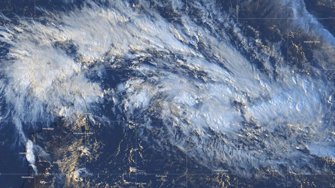 46559814-37153440