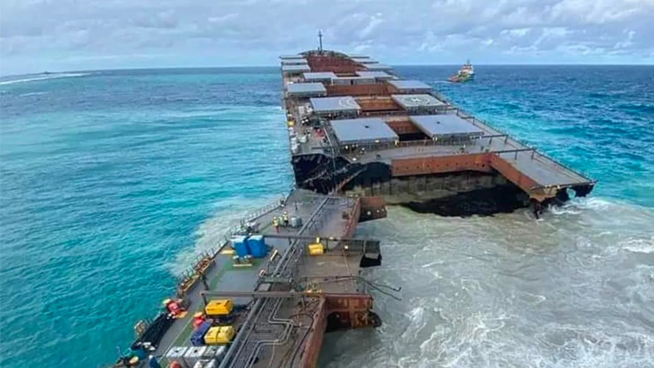 49027269-38267775