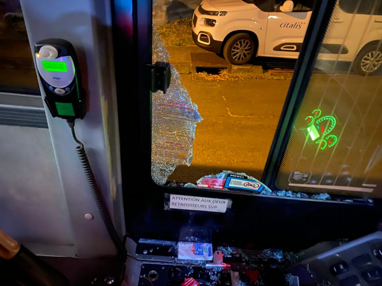 52398827-39971688