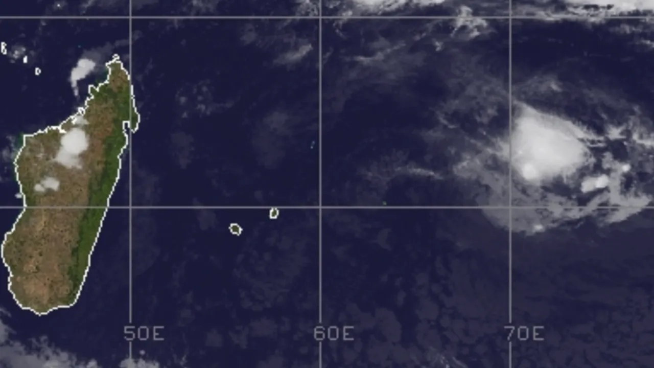 52840633-40166310