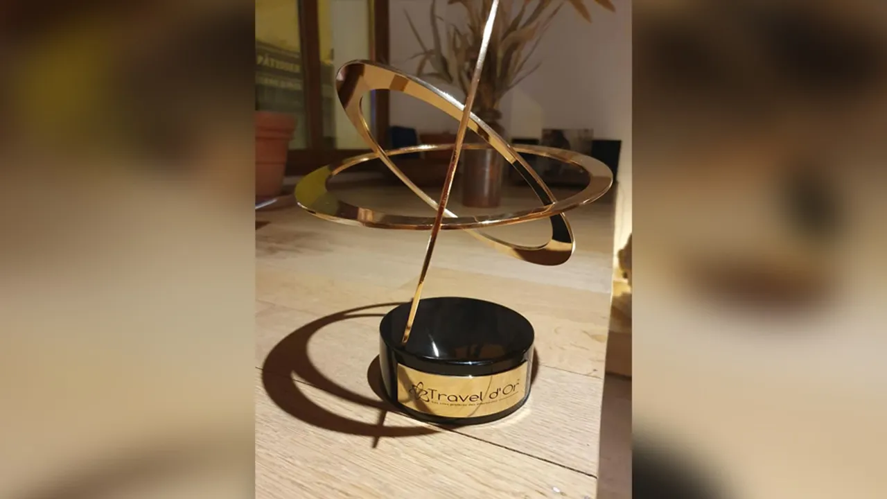 57600853-42652405