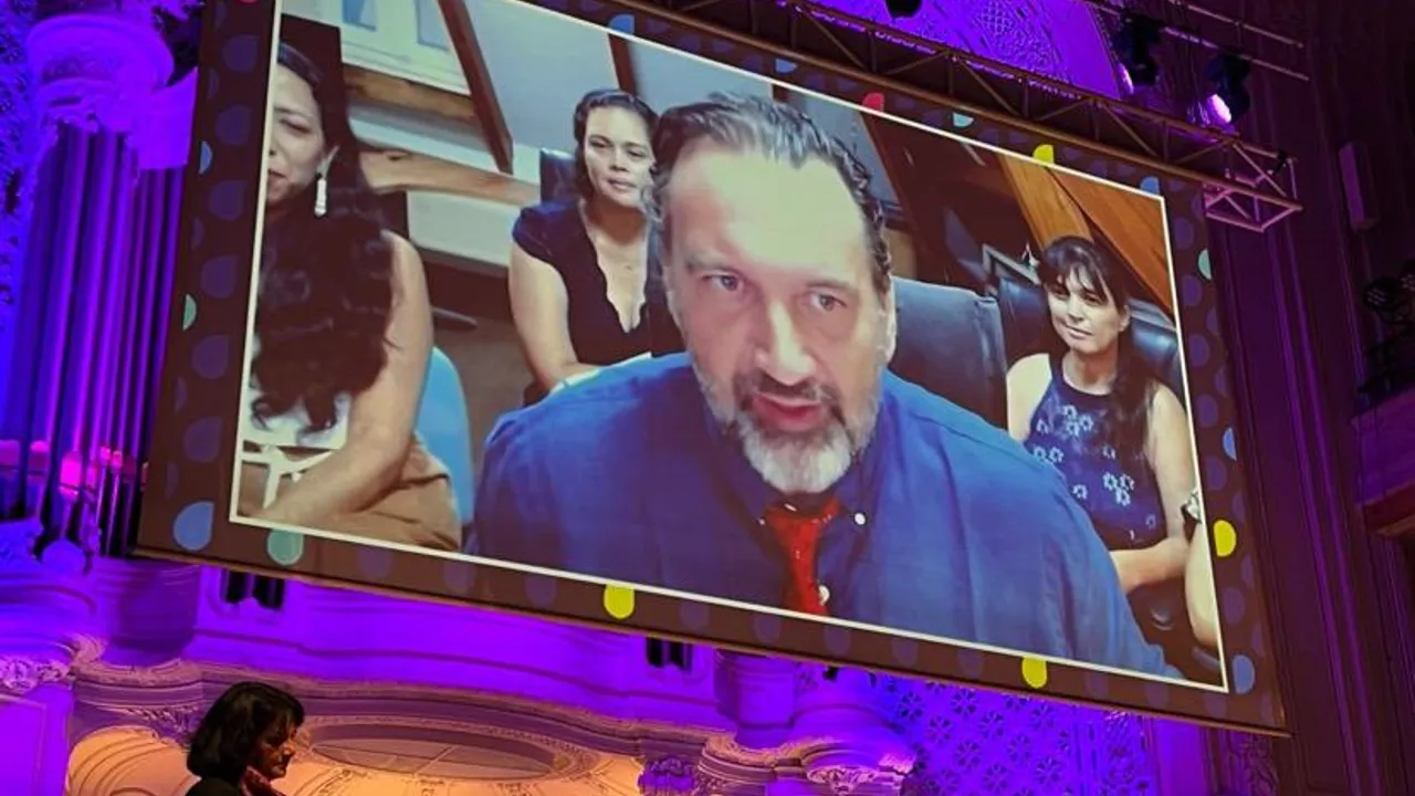 69502539-48595671