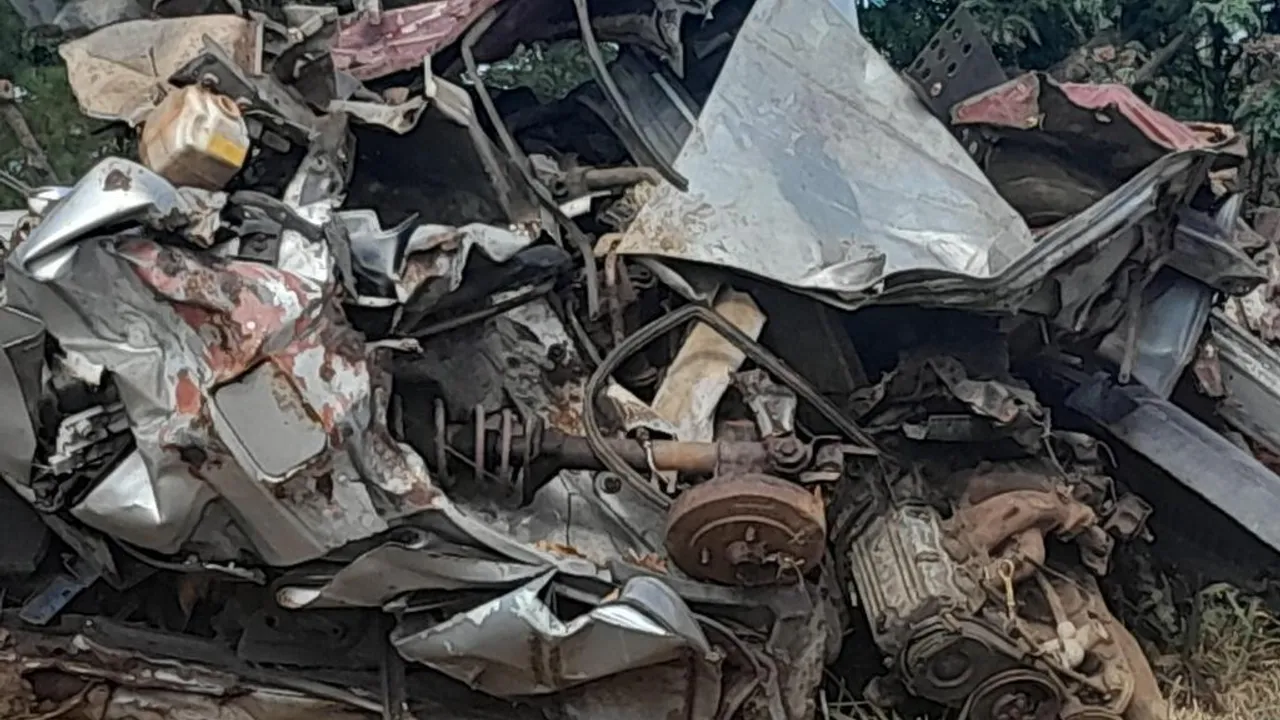 69503790-48596298
