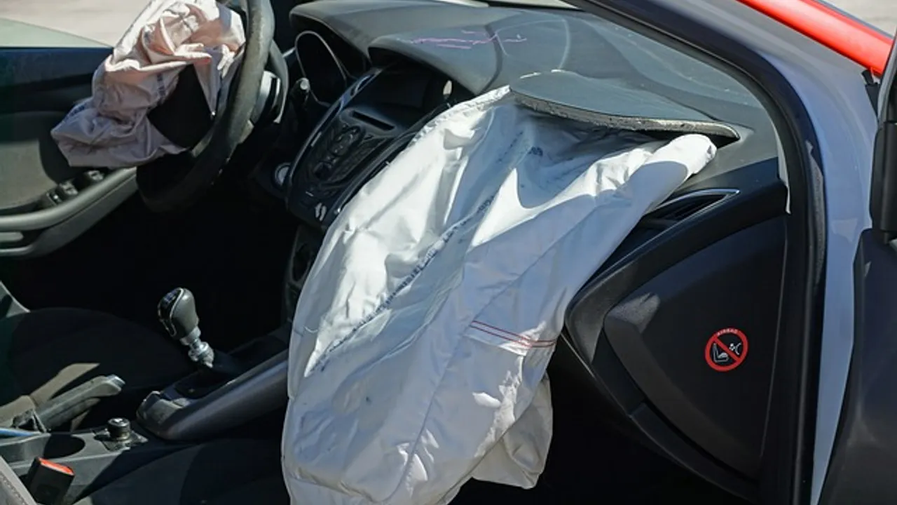 Airbag accident Airbags