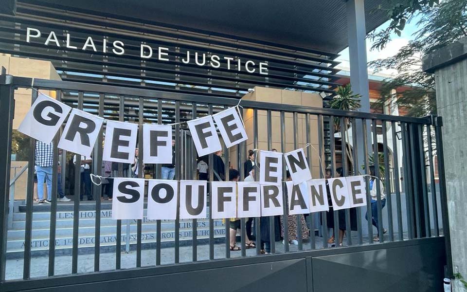 Le mouvement de grève des greffiers se poursuit au tribunal de Saint-Pierre