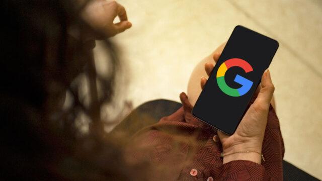 Logo Google sur un écran de téléphone