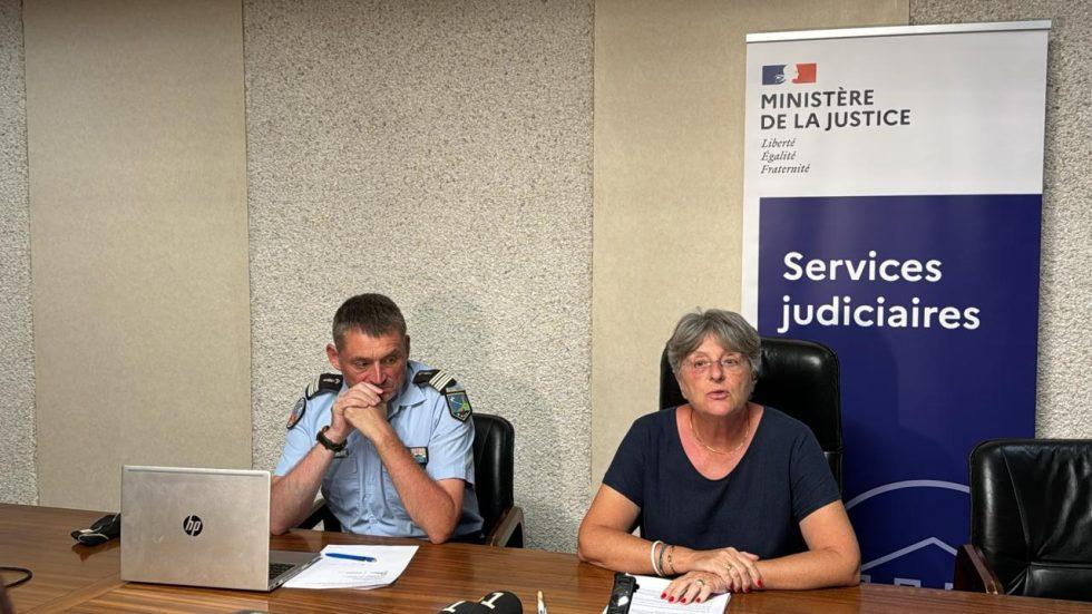 La procureure de la République de Saint-Denis et le commandant de la gendarmerie de La Réunion