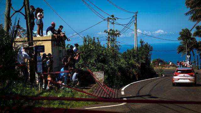 Les spectateurs présents à un rallye