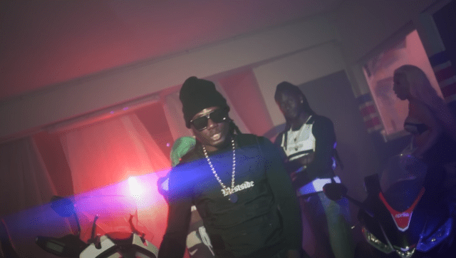 Capture d'écran du clip "Ek c tou" d'Elji