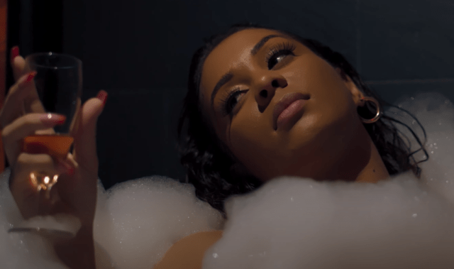 Le clip de Colette Gaze, "Stop"