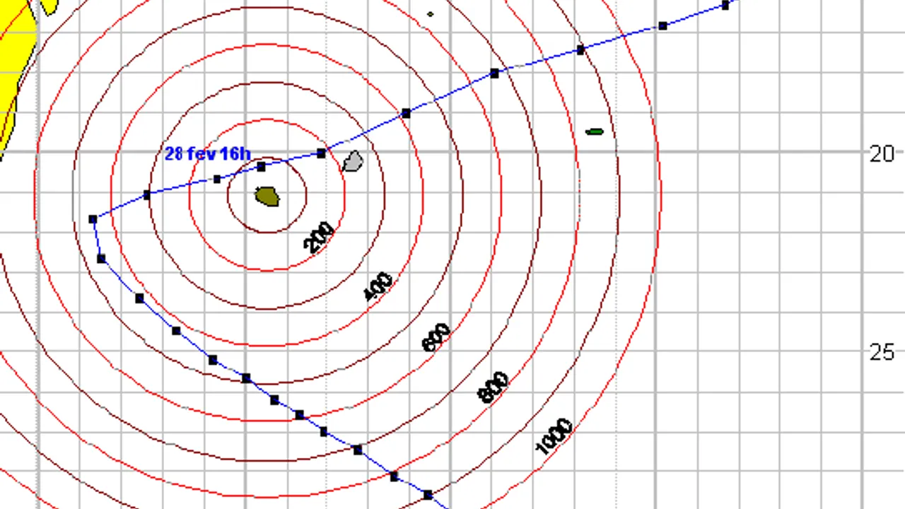 zinfos974-belal-sera-t-il-le-cyclone-firinga-ou-jenny-de-2024-traj-jenny