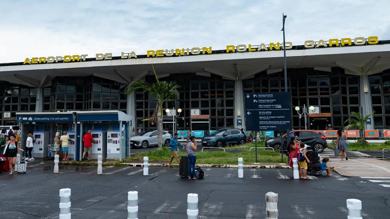 Aeroport_Roland_Garros Aéroport