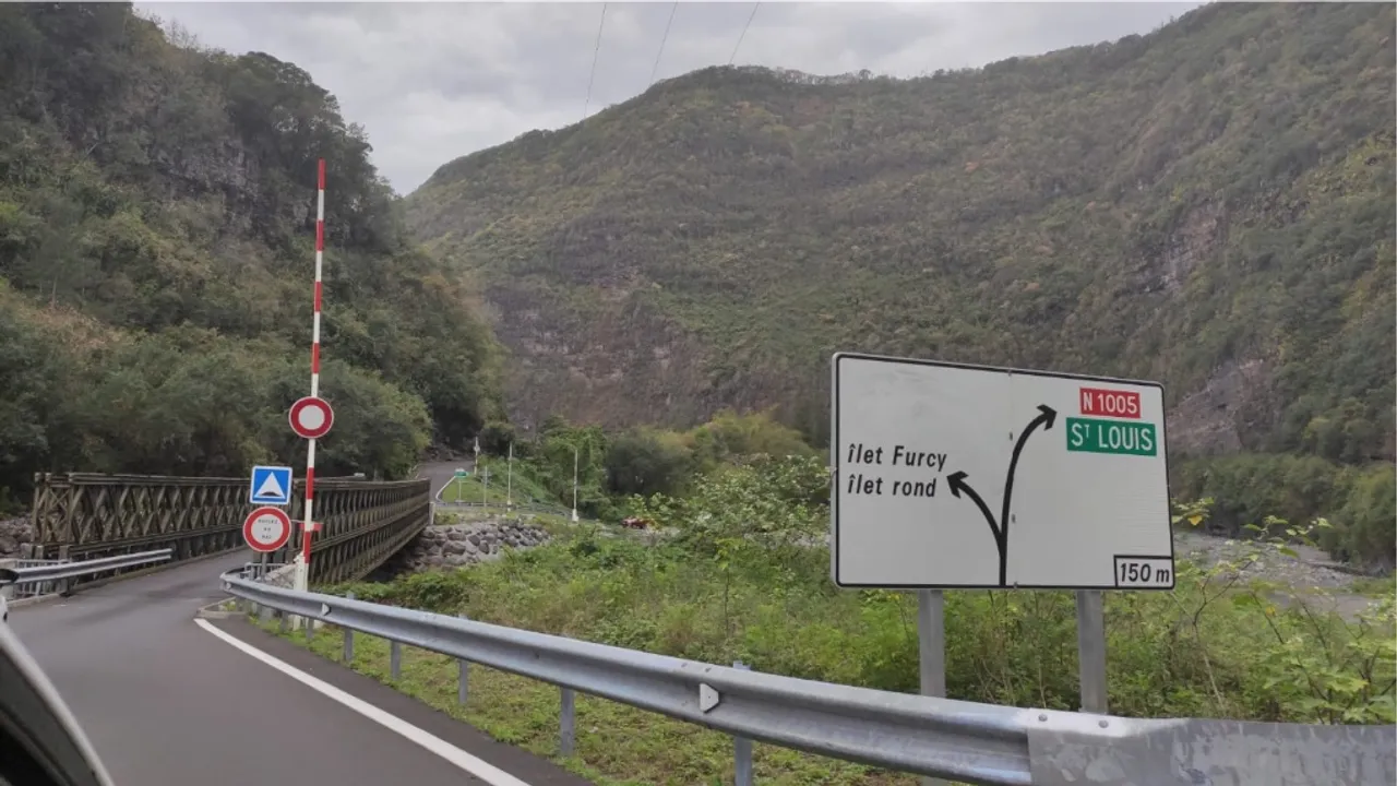 Route de Cilaos, circulation