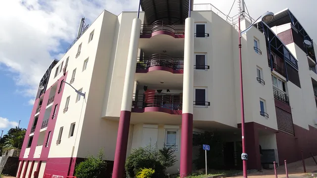 Résidence Hautbois Le 1er juillet 2021, Gabriel 3 ans a succombé à des coups dans l'appartement familial à la Montagne (DR)