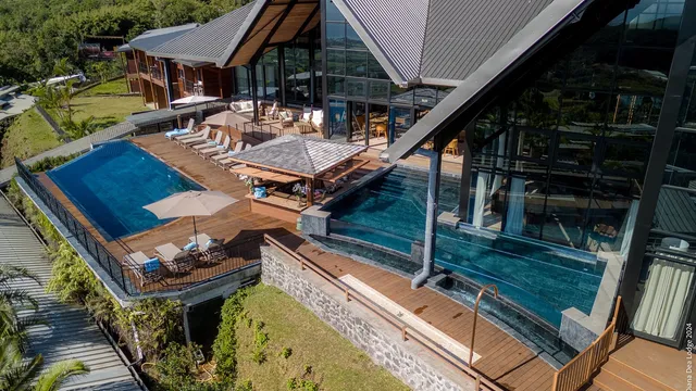 Diana Dea Lodge 1