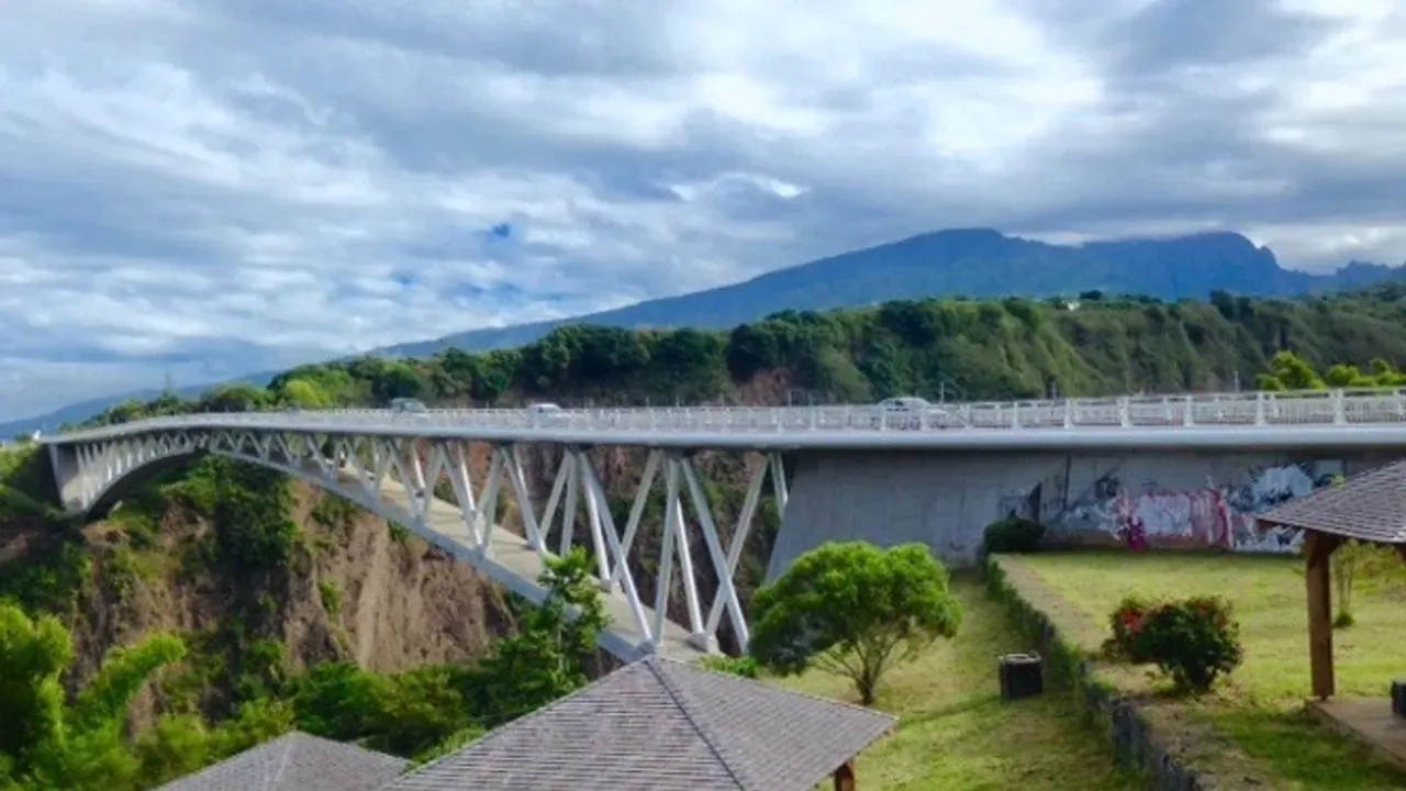 pont entre-deux