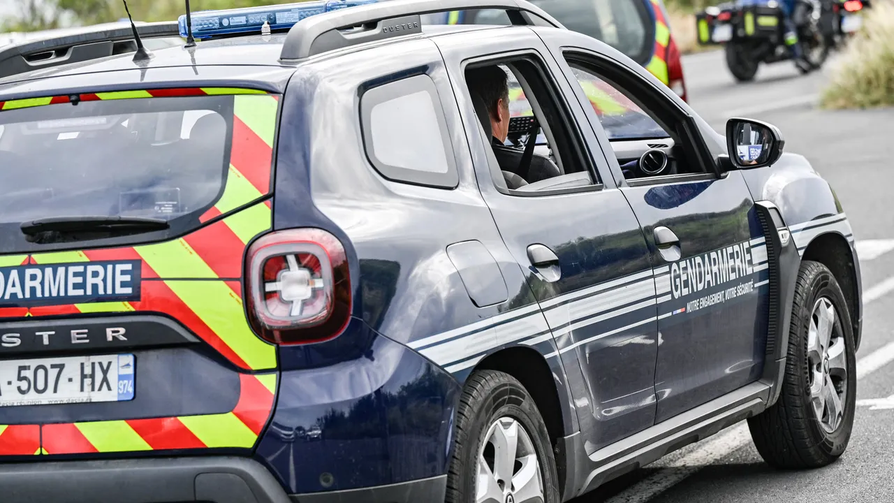 Trafic de cocaïne à Sainte-Suzanne : trois personnes en garde à vue après un coup de filet de la gendarmerie