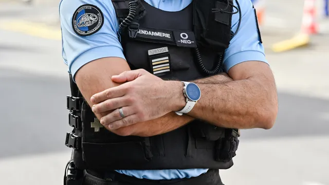 GENDARMERIE-32
