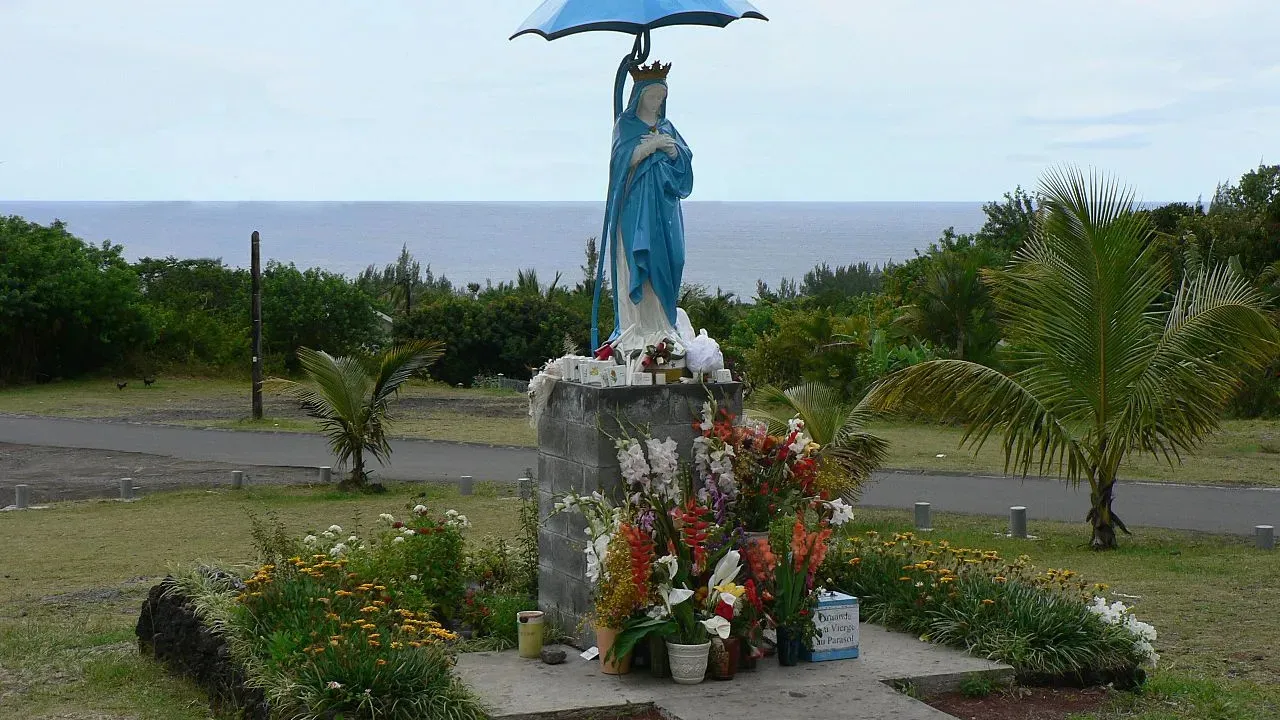 vierge au parasol sainte-rose