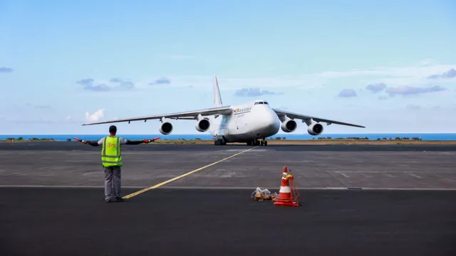 Antonov AN-124 avion aéroport