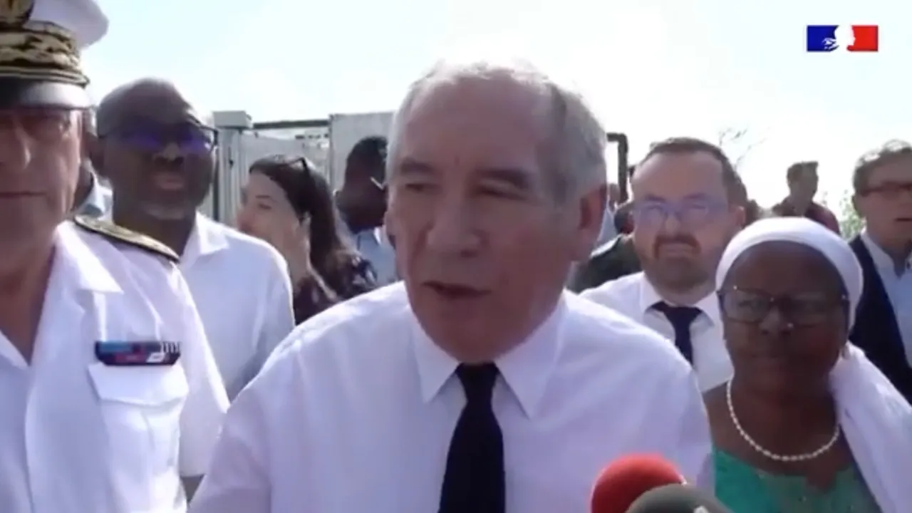bayrou mayotte 1