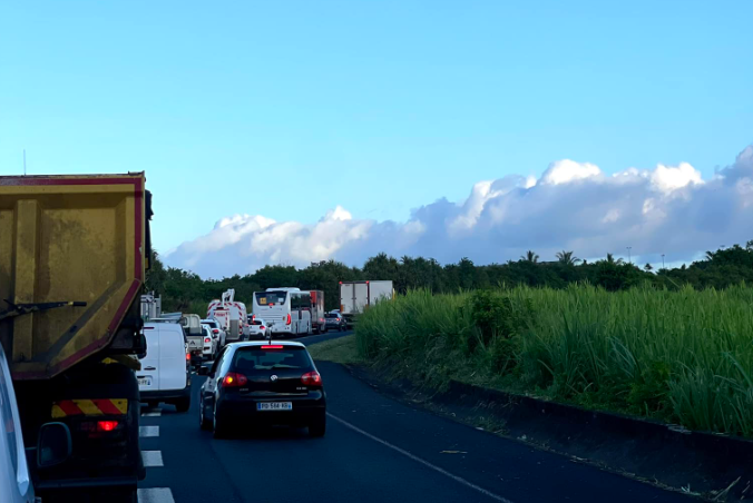 Embouteillage, Saint-Denis