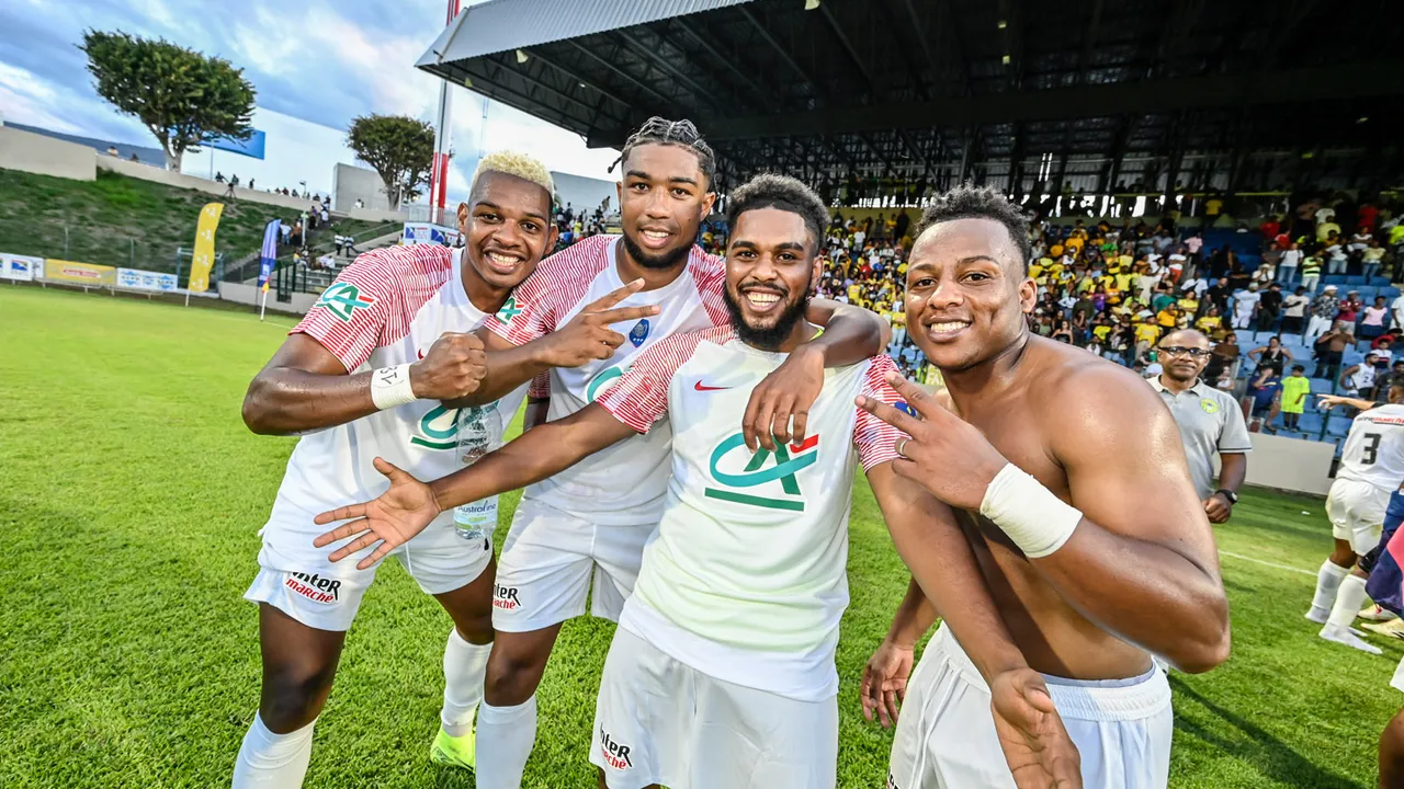 Saint-Denis FC -USSA Vertou -185