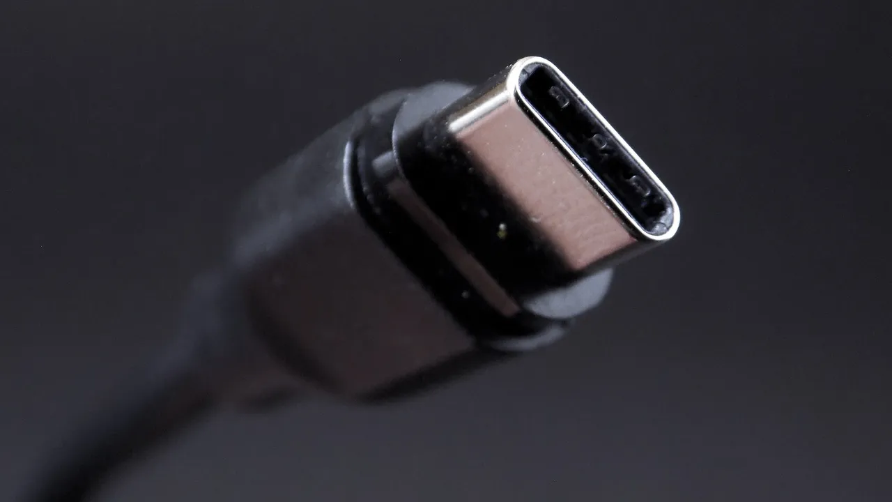 USB-C USB-C