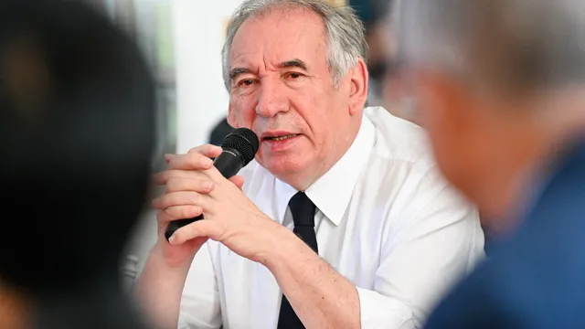 Francois Bayrou a La Reunion