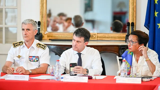Manuel Valls Manuel Valls