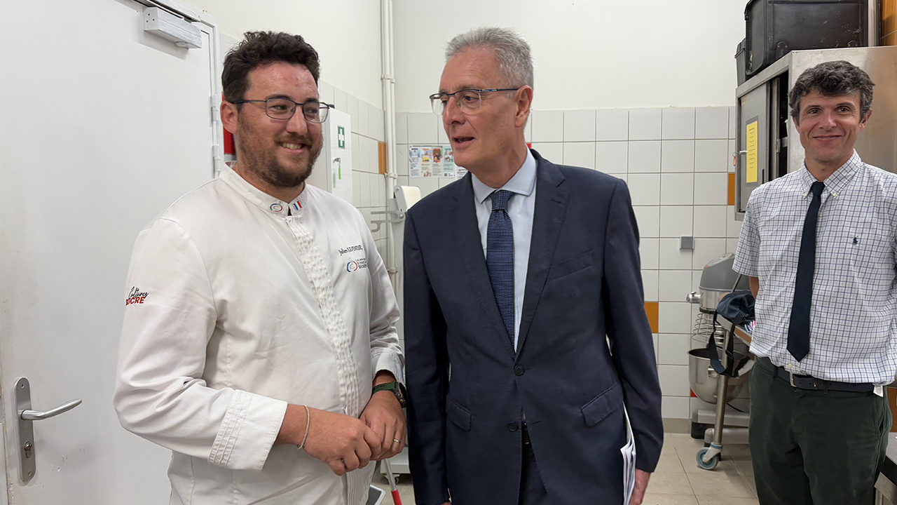 Rostane Mehdi a fait sa rentrée avec Julien Leveneur au lycée hôtelier Christian Antou.