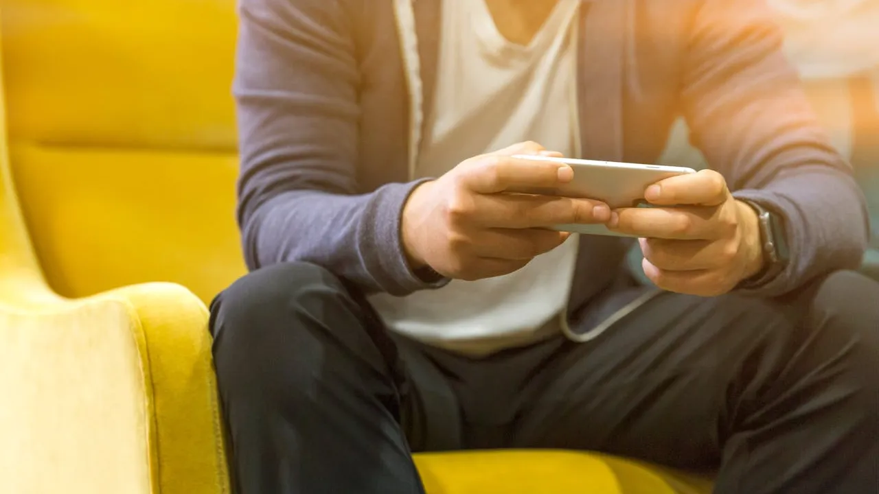 pexels-linkedin-1251853 Pornographie