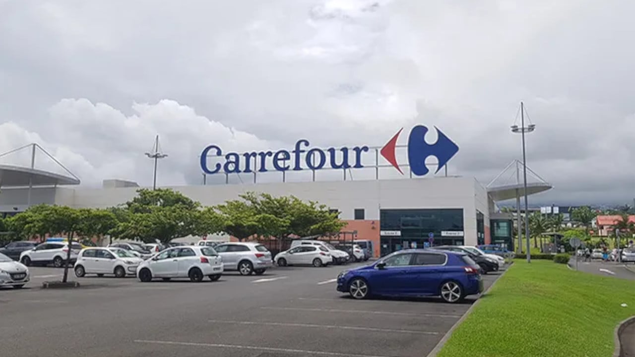 Carrefour Saint-Pierre zac canabady