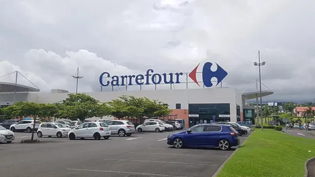 Carrefour Saint-Pierre zac canabady