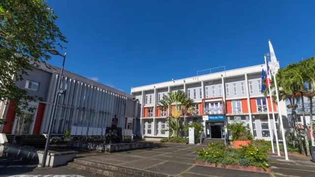 mairie de saint-benoit
