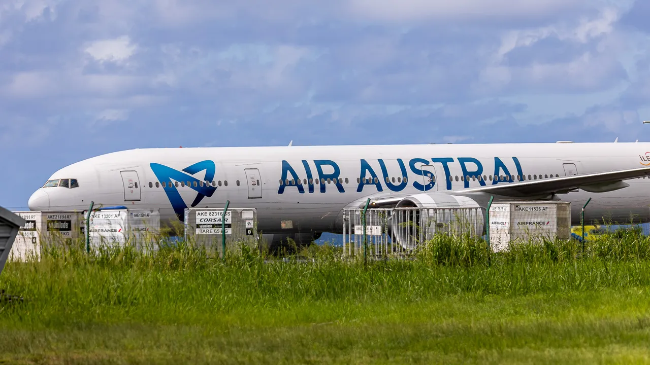 Air Austral (3) Un vol d'Air Austral bloqué un moment à Nairobi.