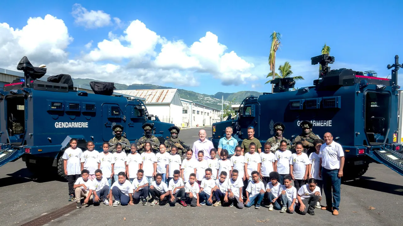 1000 Sourires Gendarmes, 1000 Sourires
