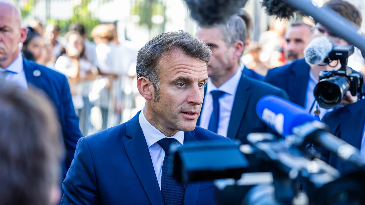 Emmanuel Macron (15)