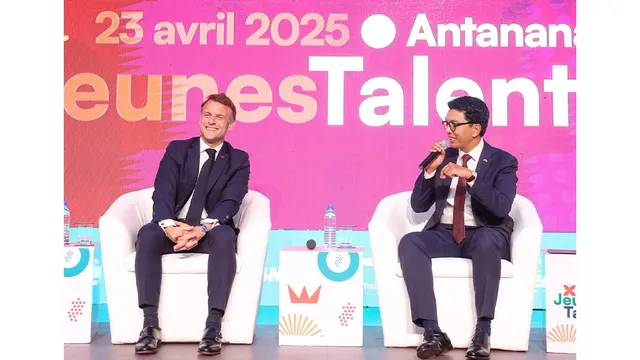 Macron et Rajoelina Madagascar, Éparses