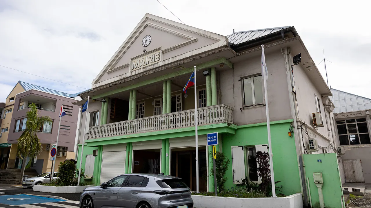 Mairie Sainte Suzanne (8)